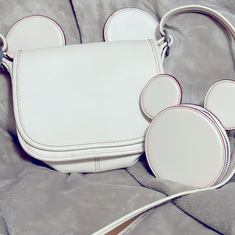 Meet your Posher, Posh